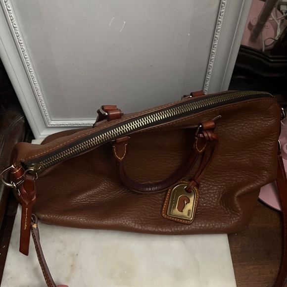 Dooney & Bourke Genuine Florentine Vacchetta Leather Purse Brown Crossbody - Picture 3 of 15